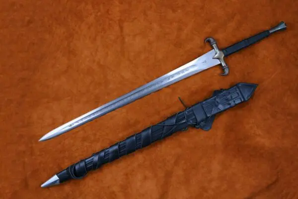 erland-sword-folded-steel-blade-forged-sword-medieval-weapon-darksword-armory-1
