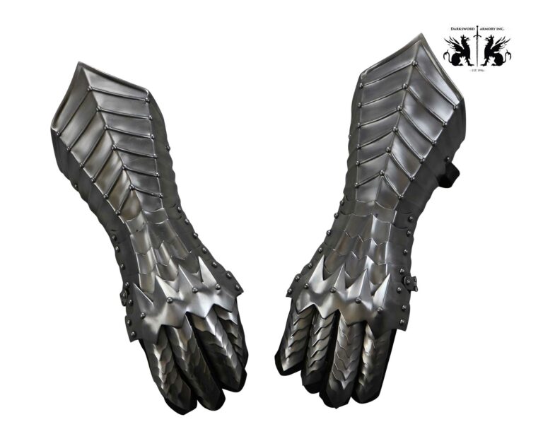 Medieval Gauntlets (#1706) - Darksword Armory