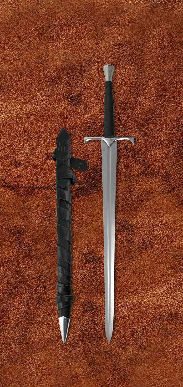 Black Knight Medieval Sword | darksword-armory.com