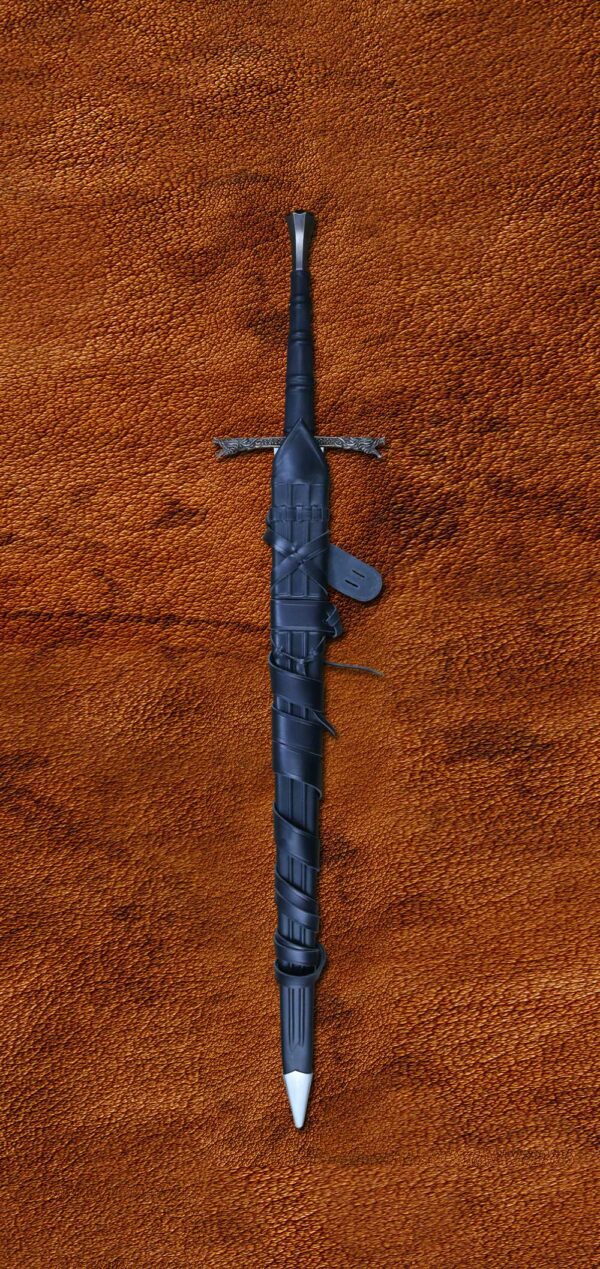 eindride-folded-steel-sword-medieval-sword-wolf-sword-medieval-weapon-darksword-armory-in-scabbard