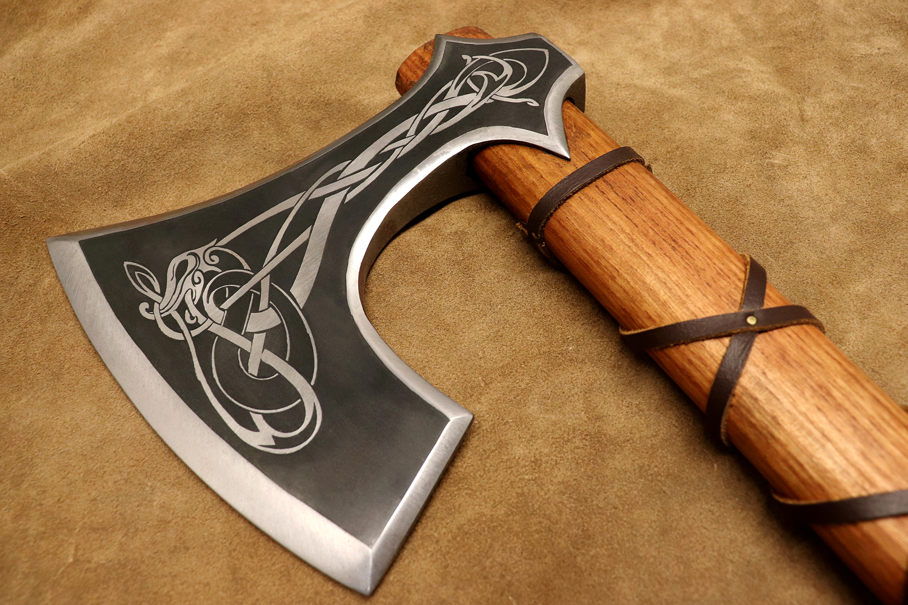 The Birger Viking Axe (#1760) - Darksword Armory